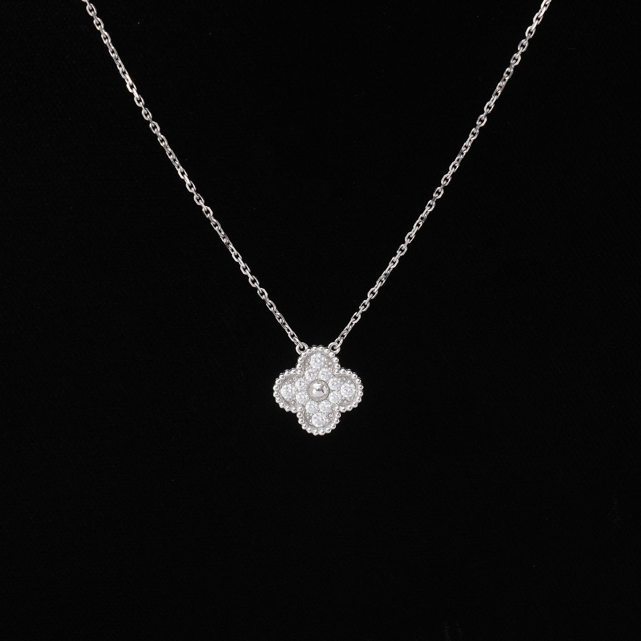 VAN CLEEF & ARPELS(USED)반클리프 알함브라 빈티지 다이아 네크리스